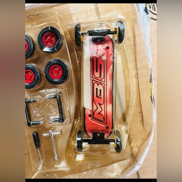 VINTAGE 2000 Tech Deck MBS Razor Mountain Board Fingerboard Tools + Wheels - Picture 5 of 7